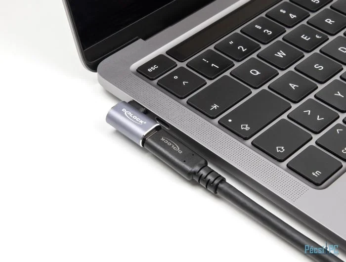 DeLock USB Adapter 40 Gbps USB Type-C™ PD 3.1 240 W male to female angled left / right 8K 60Hz metal Purple