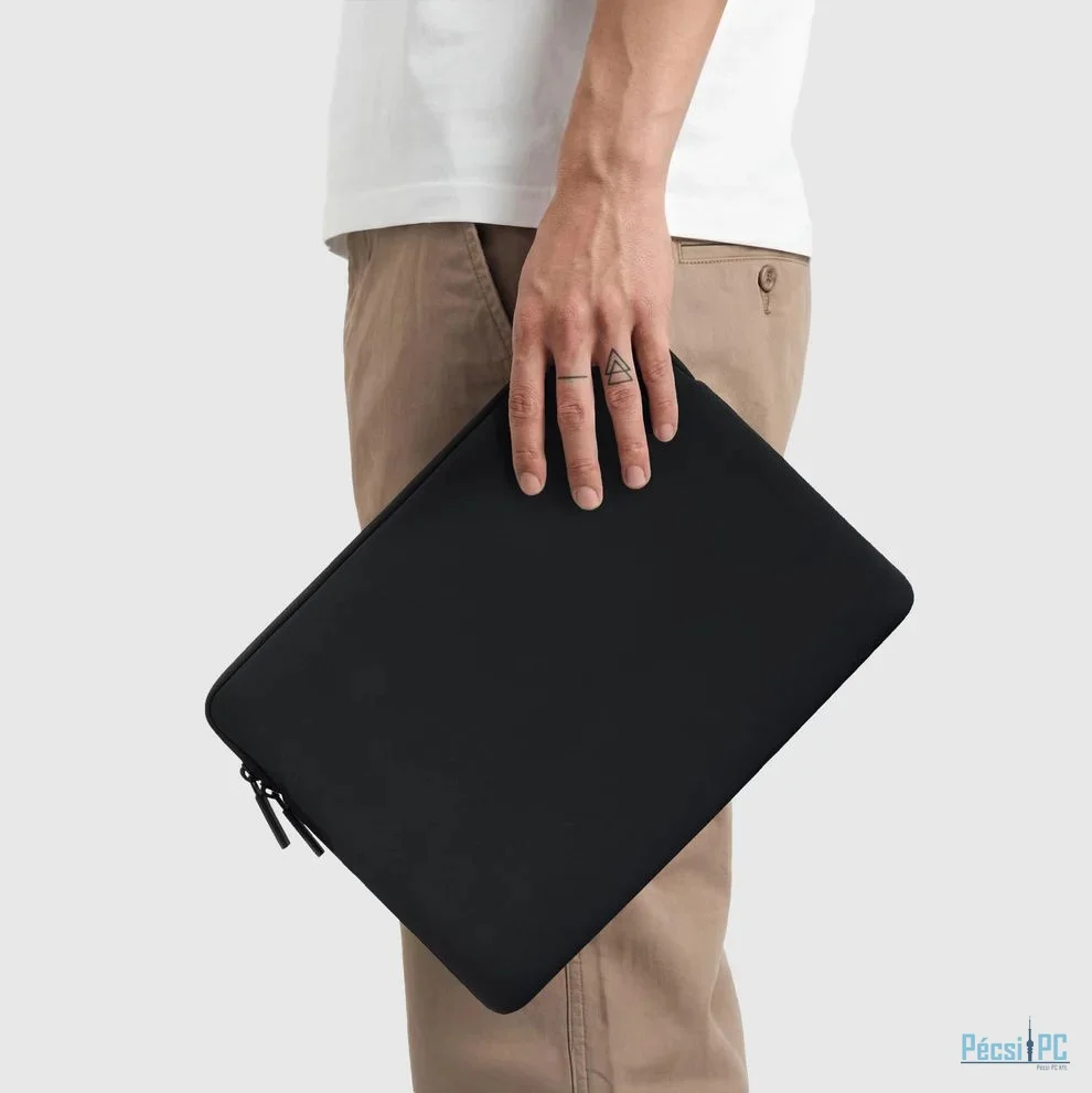 Pipetto Classic Fit Sleeve case for MacBook Neo 13/14 (A18 Pro) Black