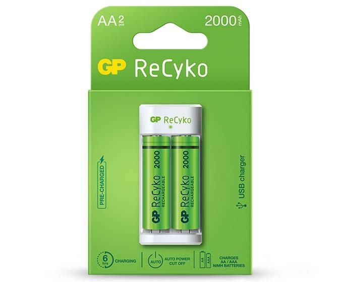 GP ReCyko Eco E211 akkutöltő + 2×AA GP ReCyko 2000