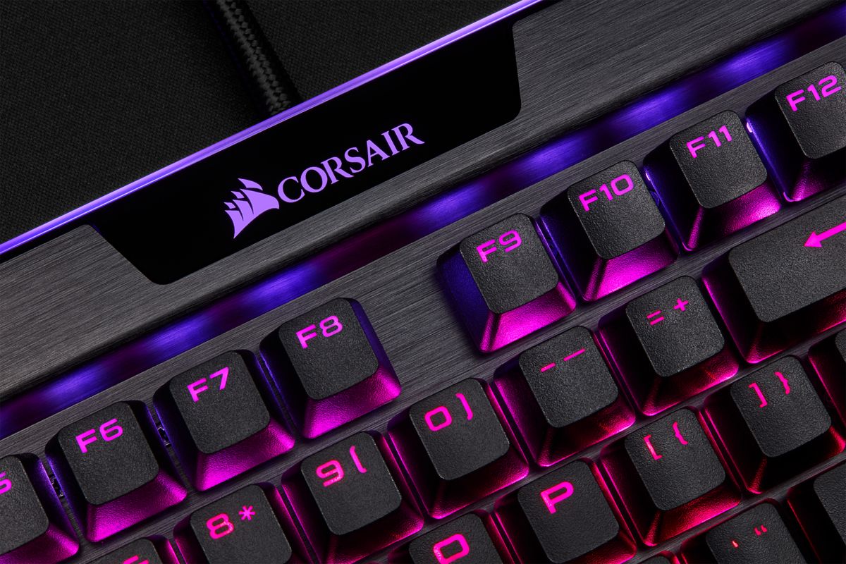 Corsair K95 RGB Platinum XT Mechanical Gaming Keyboard Cherry MX Speed Black US