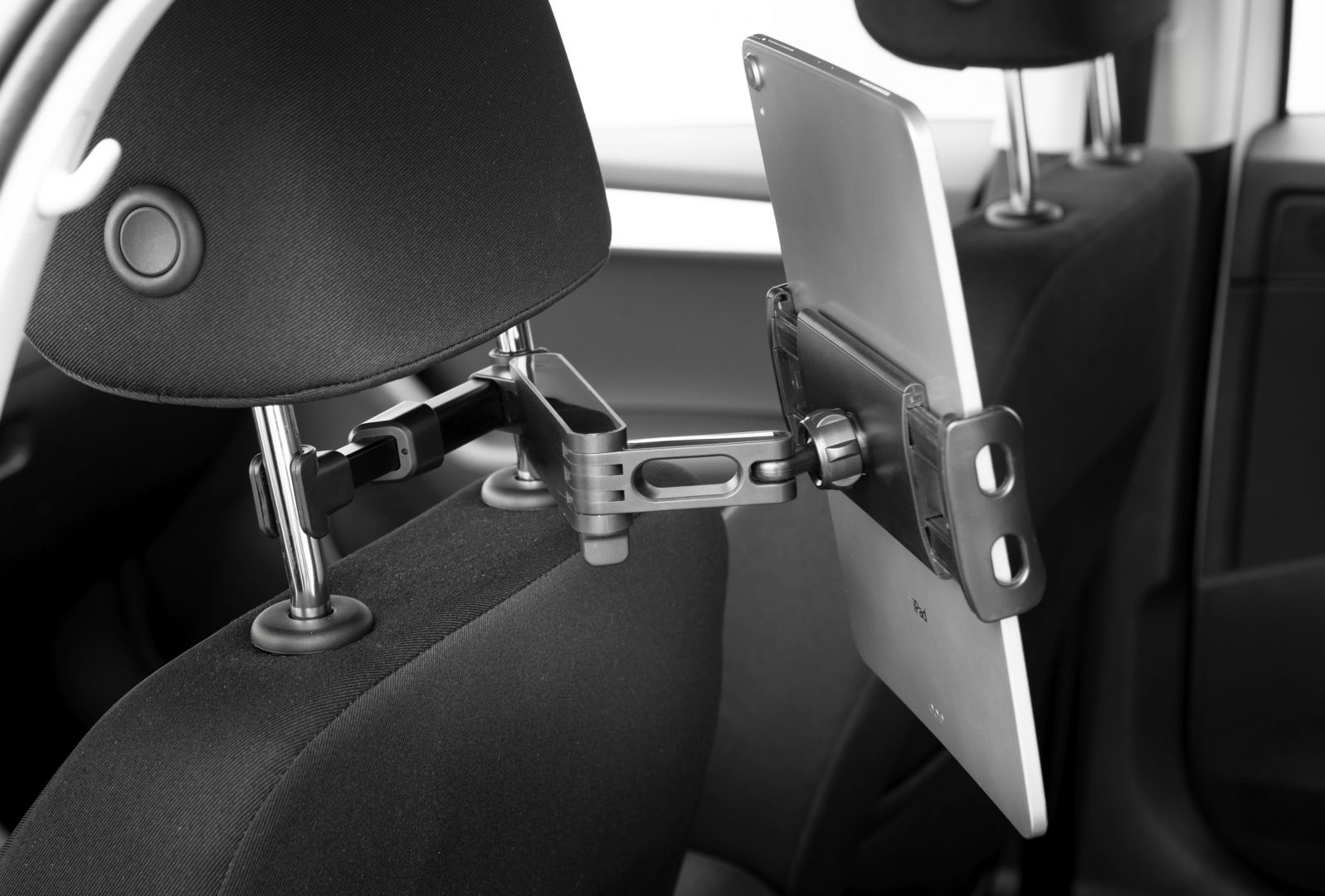 FIXED Universal holder for Tab Passenger 2 tablets with attachment to the headrest and footrest, black