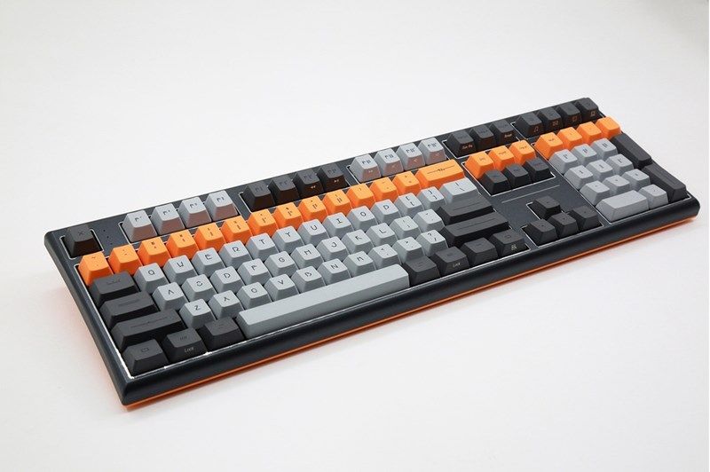 Varmilo VBS109 Bot: Lie USB Cherry MX Brown Gaming Keyboard