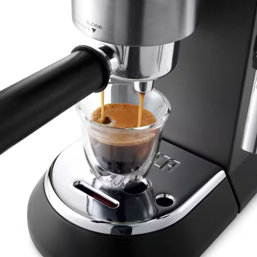 DeLonghi Dedica Style EC685.BK Eszpresszó kávéfőző