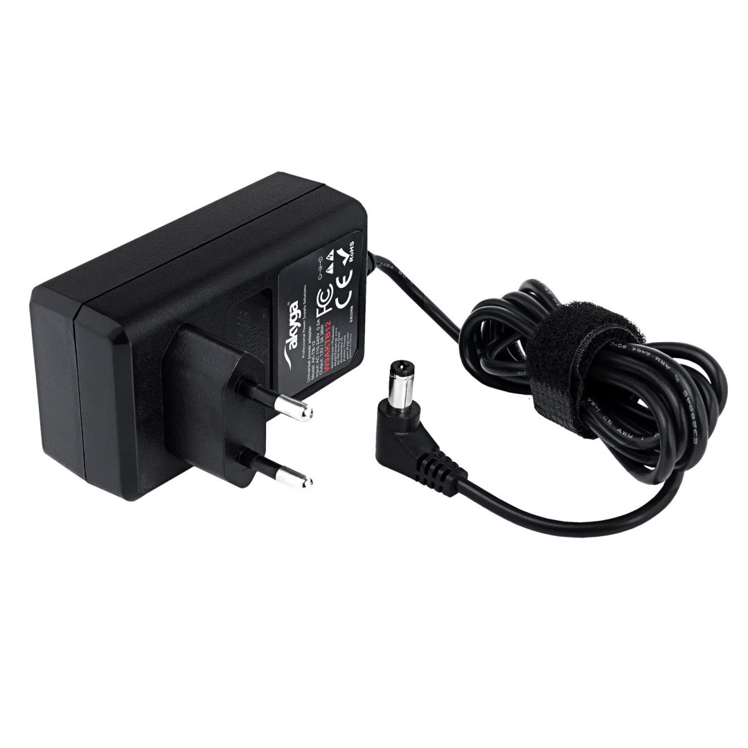 Akyga AK-TB-12 Universal power adapter 1,4m Black