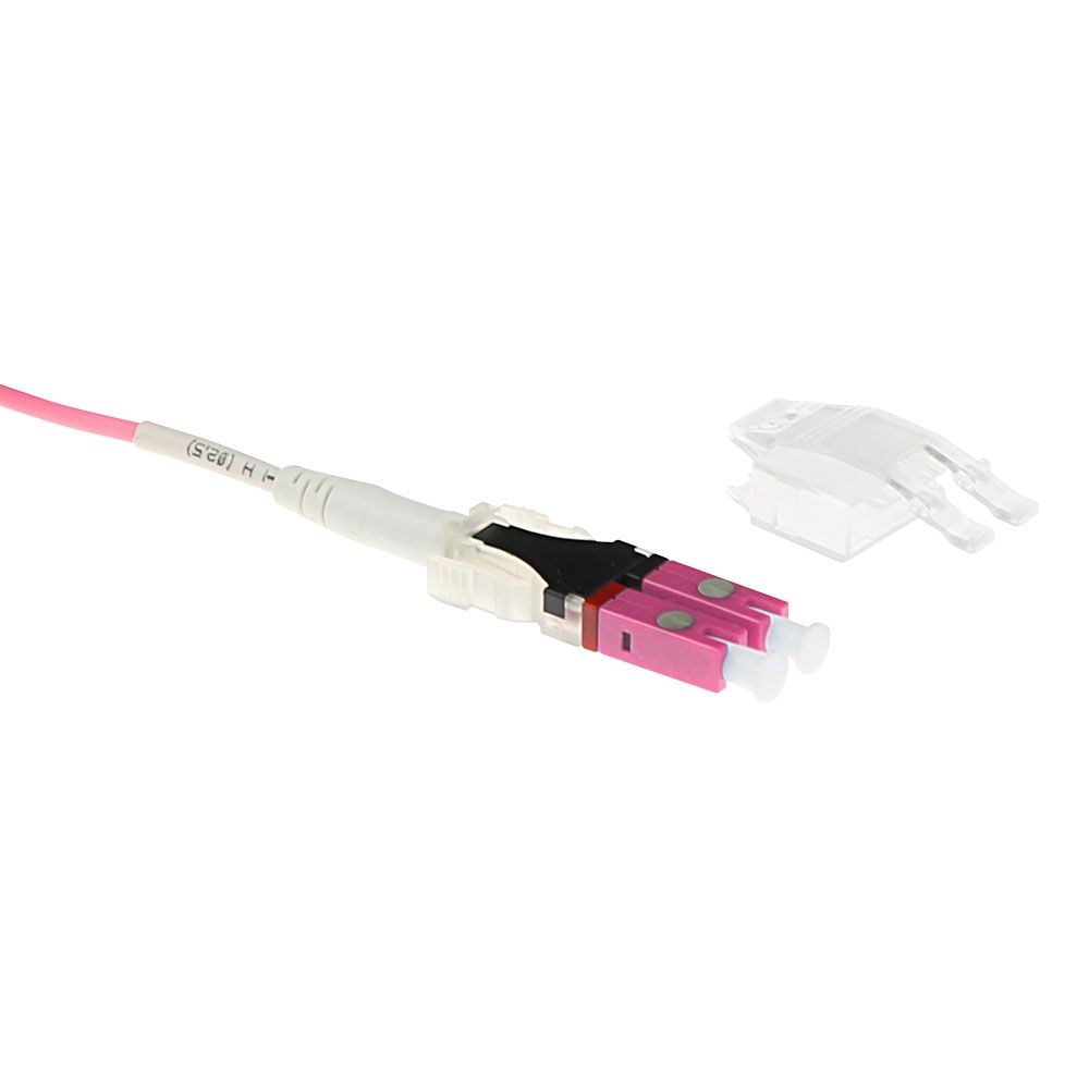 ACT Multimode 50/125 OM4 Polarity Twist fiber cable with LC connectors 1,5m Pink