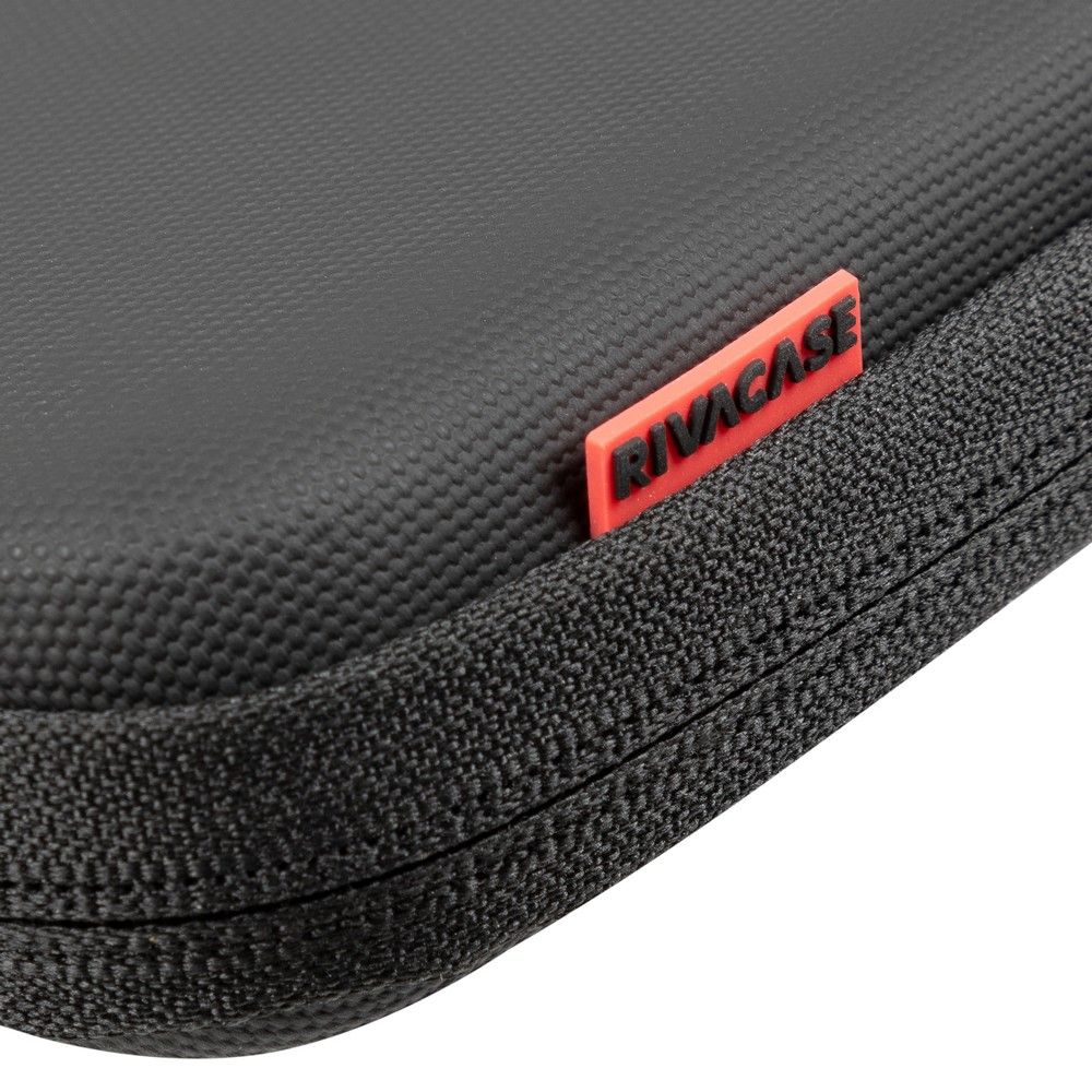 RivaCase 5131 Hardshell Laptop case 15,6" Black