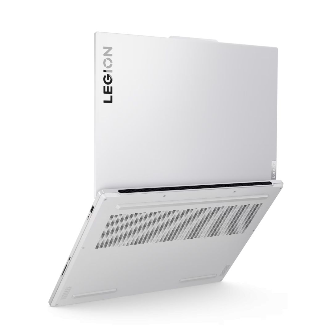 Lenovo Legion 7 Glacier White