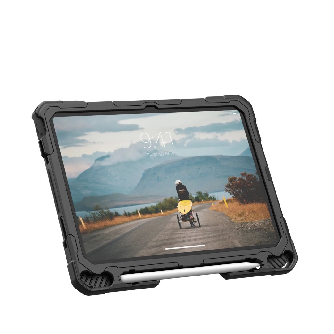 UAG Plasma iPad 10.9" 2022 Ice/Black