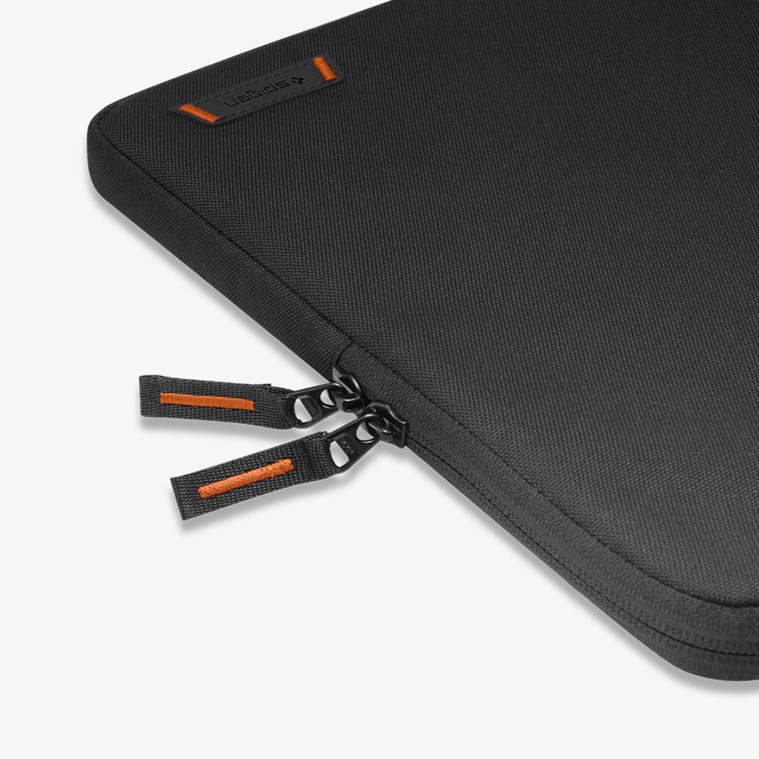 Spigen Basic laptop Pouch 14" Black